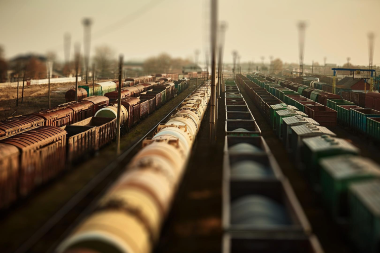 Ekonomiczny transport kolejowy z Chin
